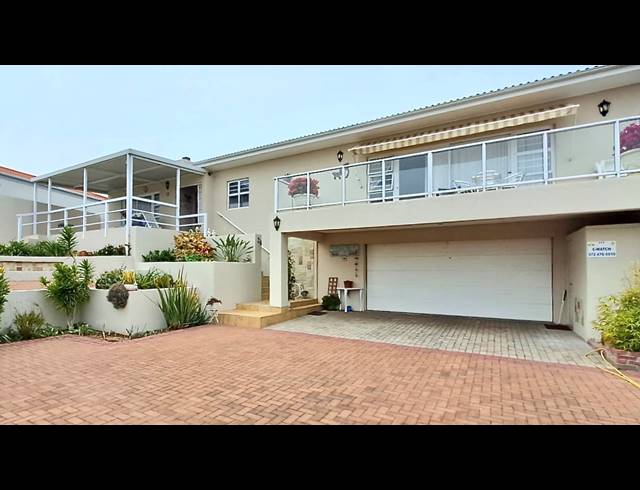 4 BEDROOM HOUSE FOR SALE IN PORT OWEN